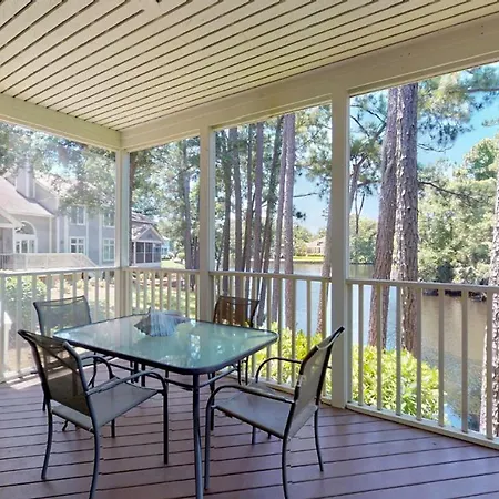 7655 Huntington Villas